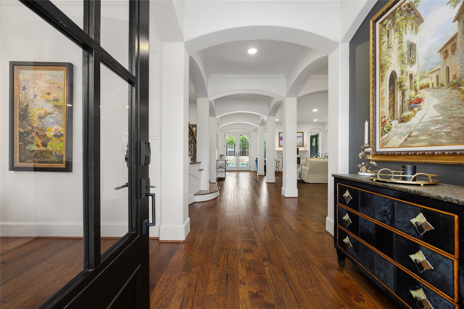 330 E Gaywood Drive, Houston, TX 77079 330 E Gaywood Drive, Houston, TX 77079