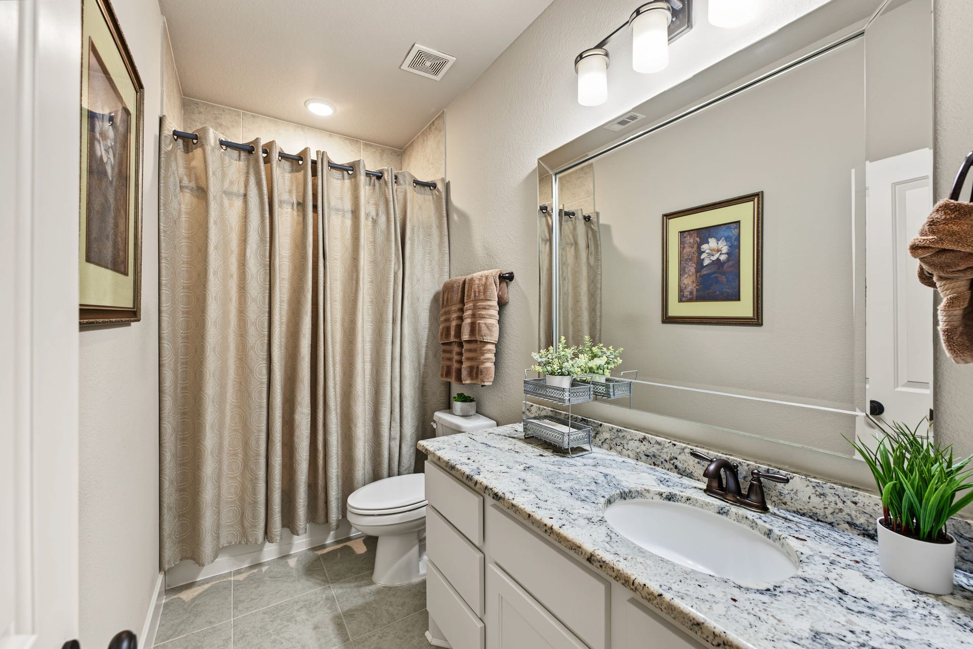 4th full bathroom - located upstairs
