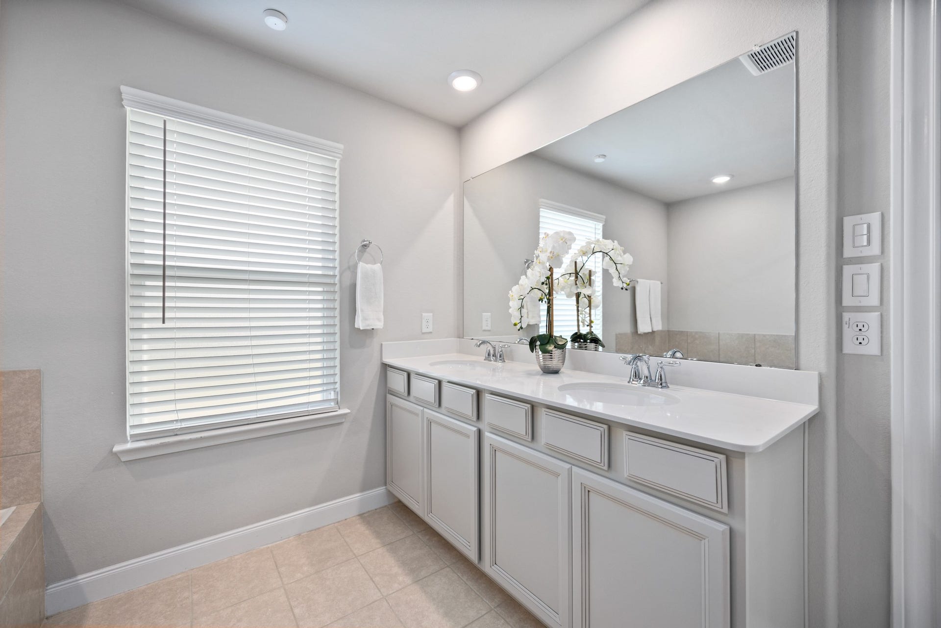 11403 Brookside Arbor Lane, Richmond, TX 77406 Enjoy morning routines at these dual sinks, big vanity, and a private commode room in your Primary Bathroom.
