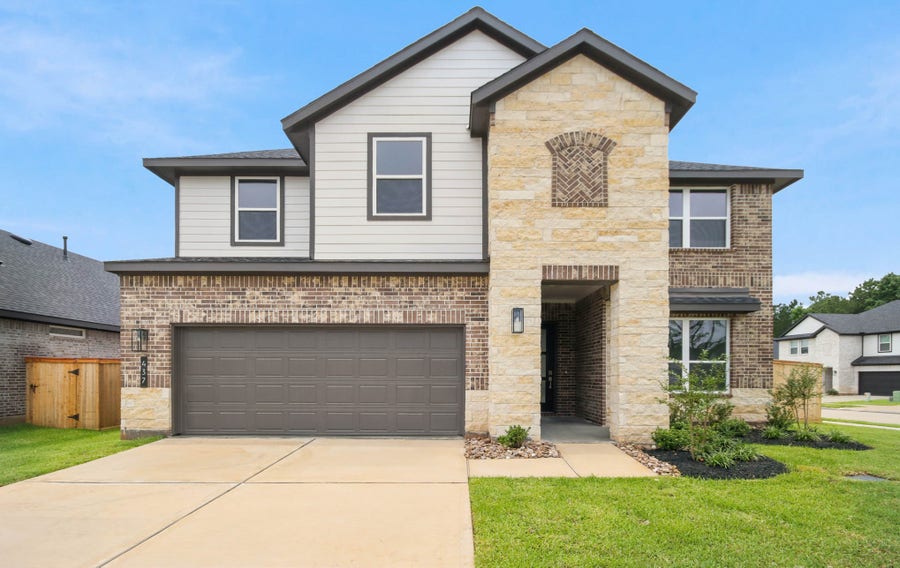 Property photo for 437 Summerset Landing Court, Conroe, TX