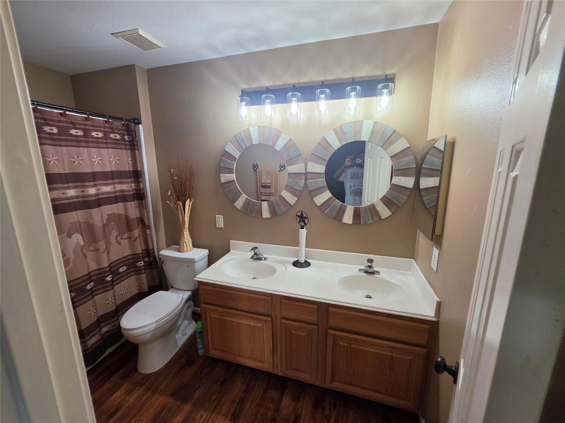 1138 Sussex Trail, Pearland, TX 77584 1138 Sussex Trail, Pearland, TX 77584