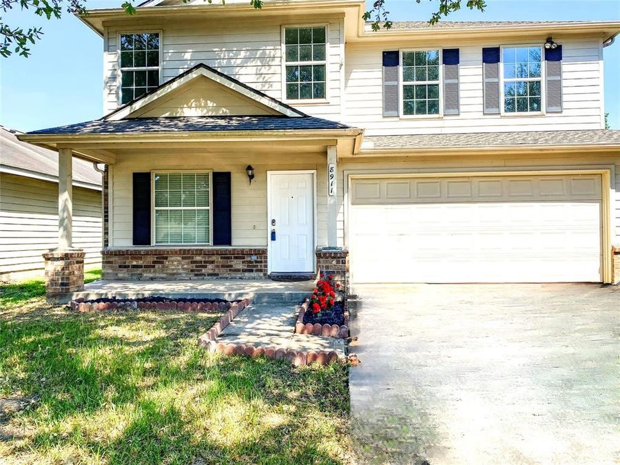 Property photo for 8911 Danbury Hollow Lane, Houston, TX