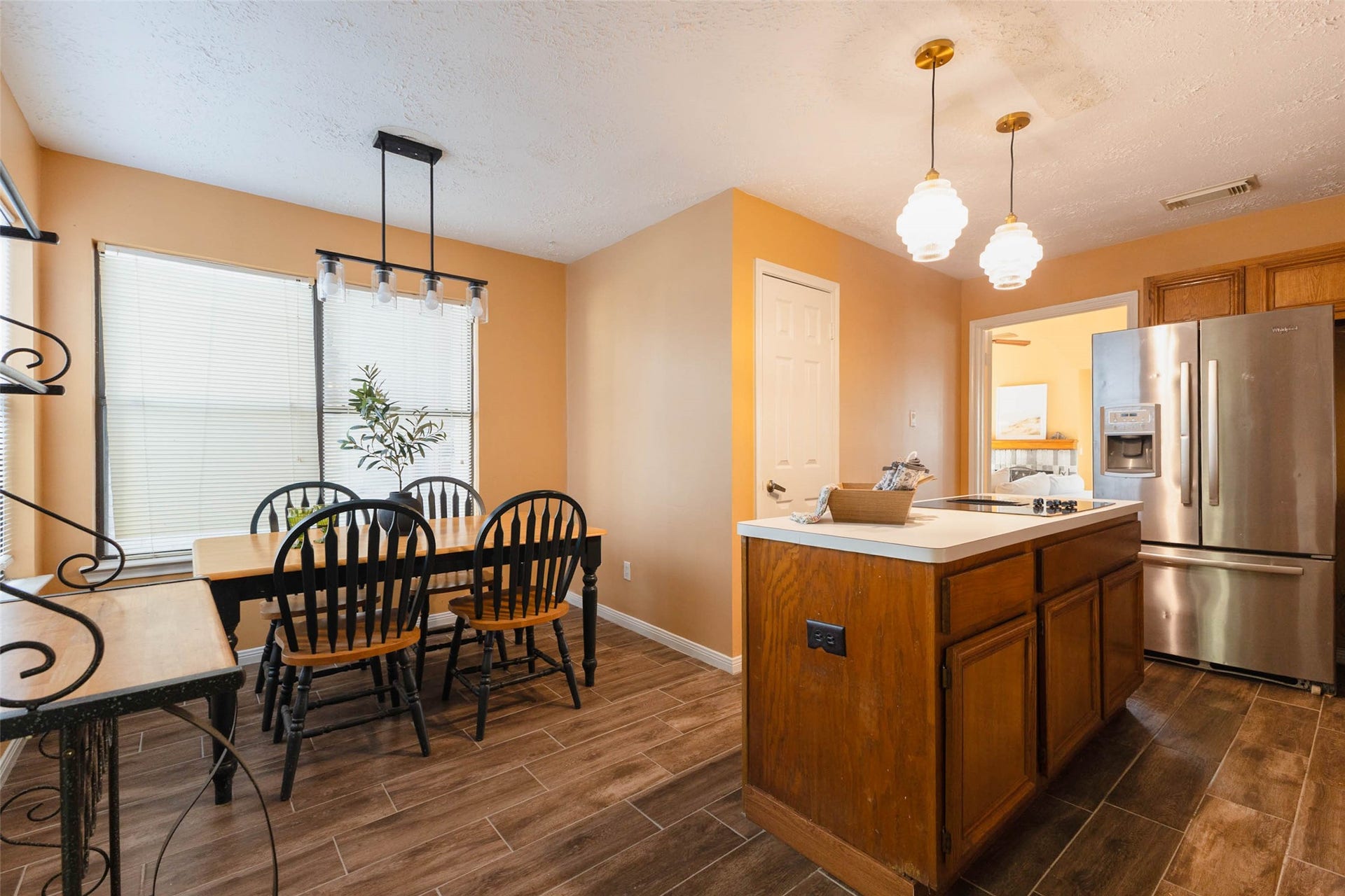 3102 Ashford Bend Drive, Houston, TX 77082 3102 Ashford Bend Drive, Houston, TX 77082