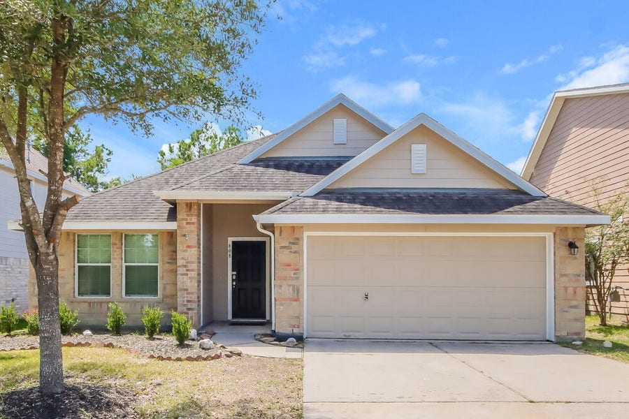Property photo for 808 Dragonfly Drive, Conroe, TX