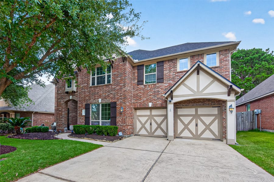 Property photo for 123 Forest Valley Bend, Conroe, TX