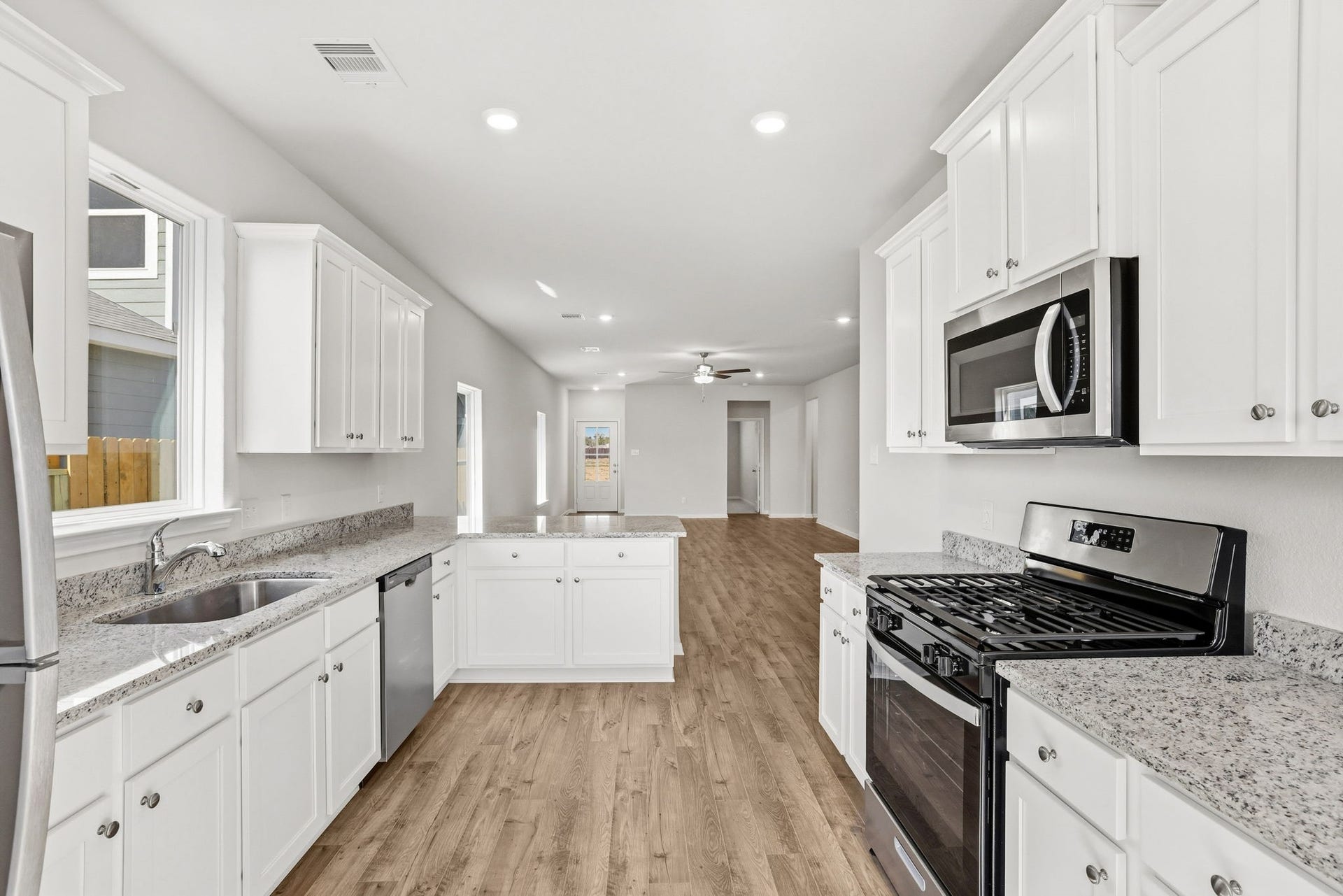 15874 Berry Hill Drive, Conroe, TX 77303 15874 Berry Hill Drive, Conroe, TX 77303