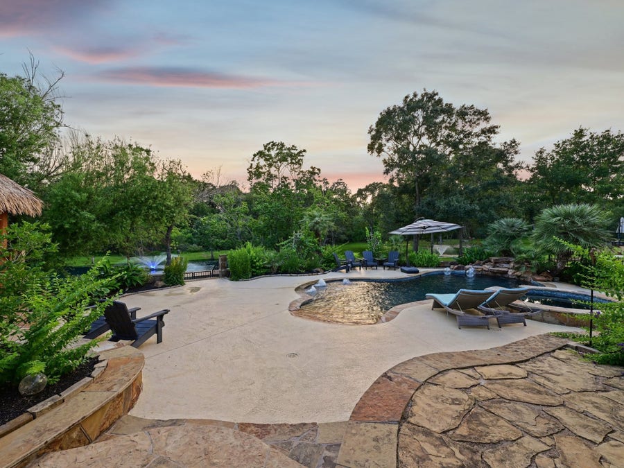 Property photo for 2037 Lakeside Drive, Seabrook, TX
