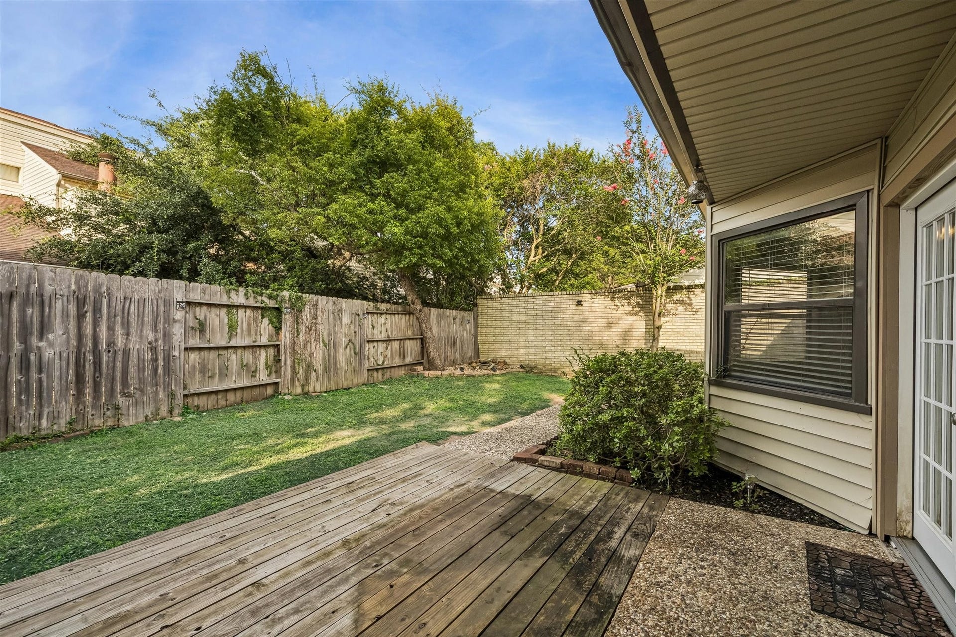 16607 Sunlight Way, Houston, TX 77058 16607 Sunlight Way, Houston, TX 77058