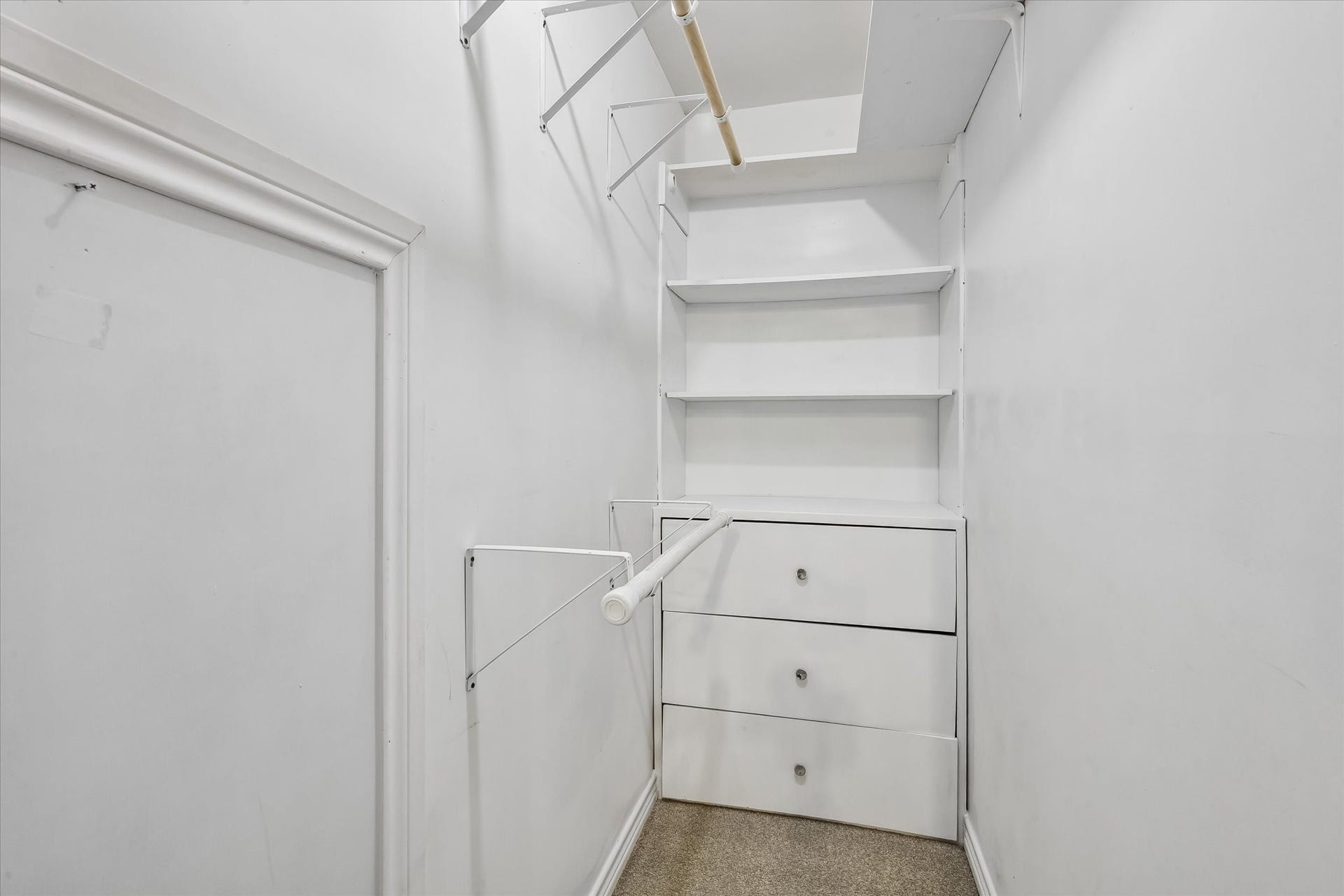 16607 Sunlight Way, Houston, TX 77058 Upstairs extra closet built outy