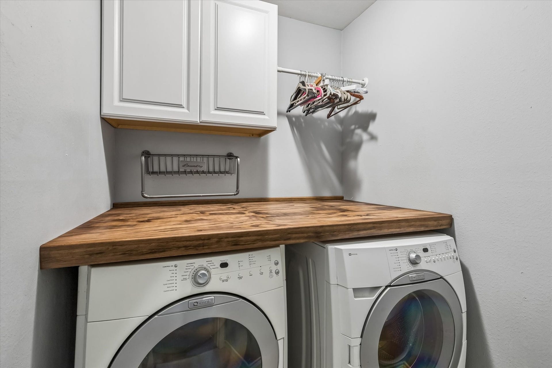 16607 Sunlight Way, Houston, TX 77058 Laundry Room