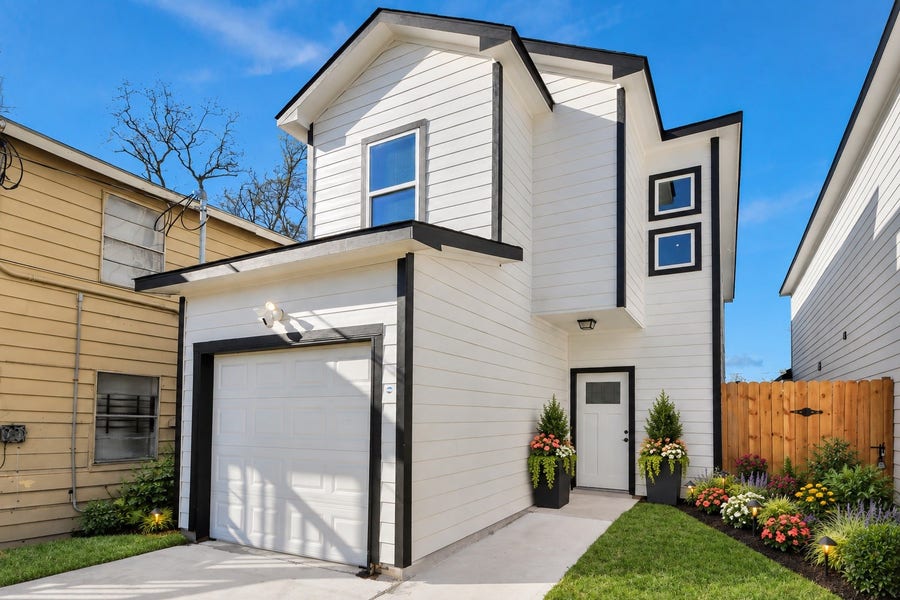 Property photo for 4011 Elmwood Street, Houston, TX