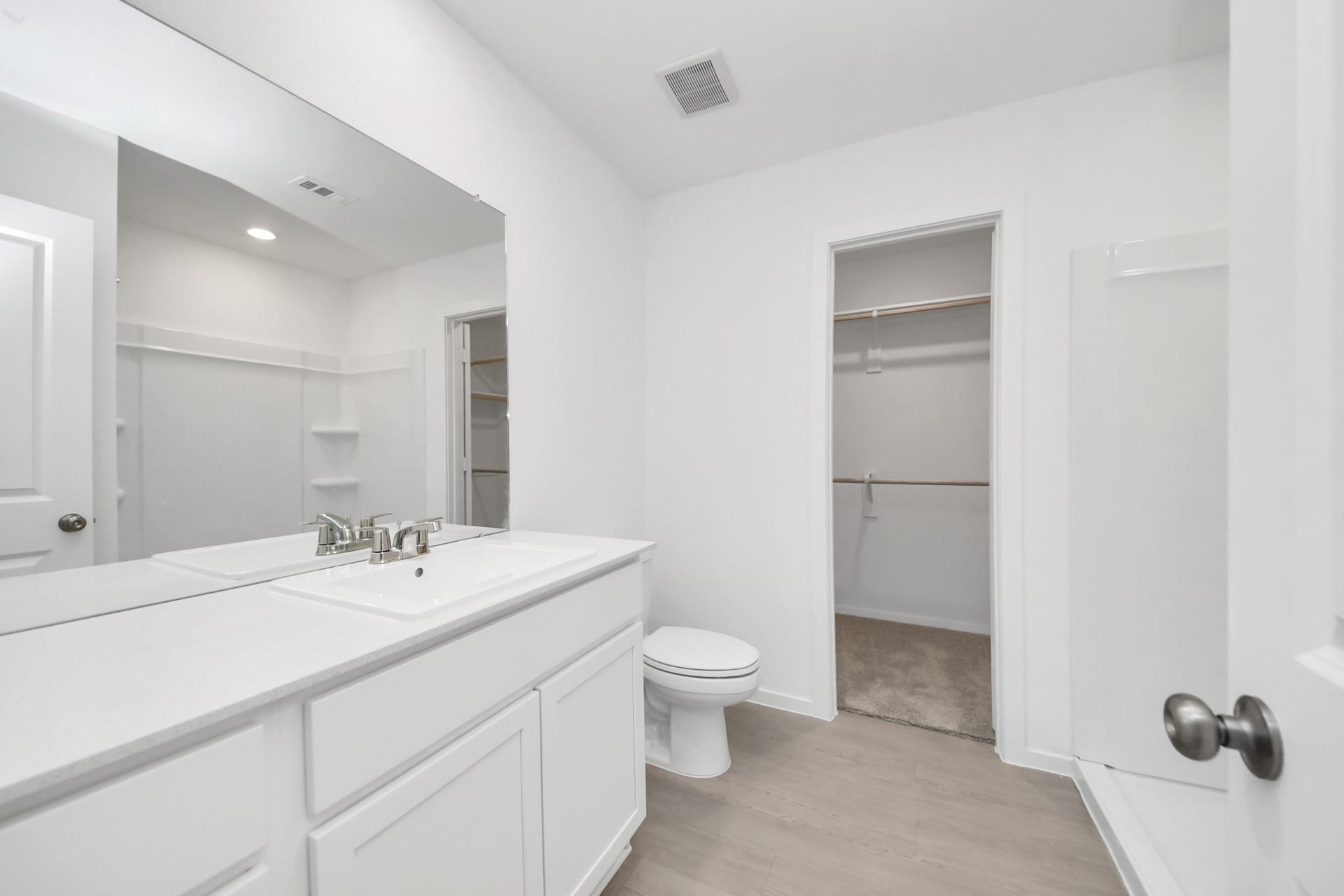 1631 Windrose Bend, Angleton, TX 77515 1631 Windrose Bend, Angleton, TX 77515