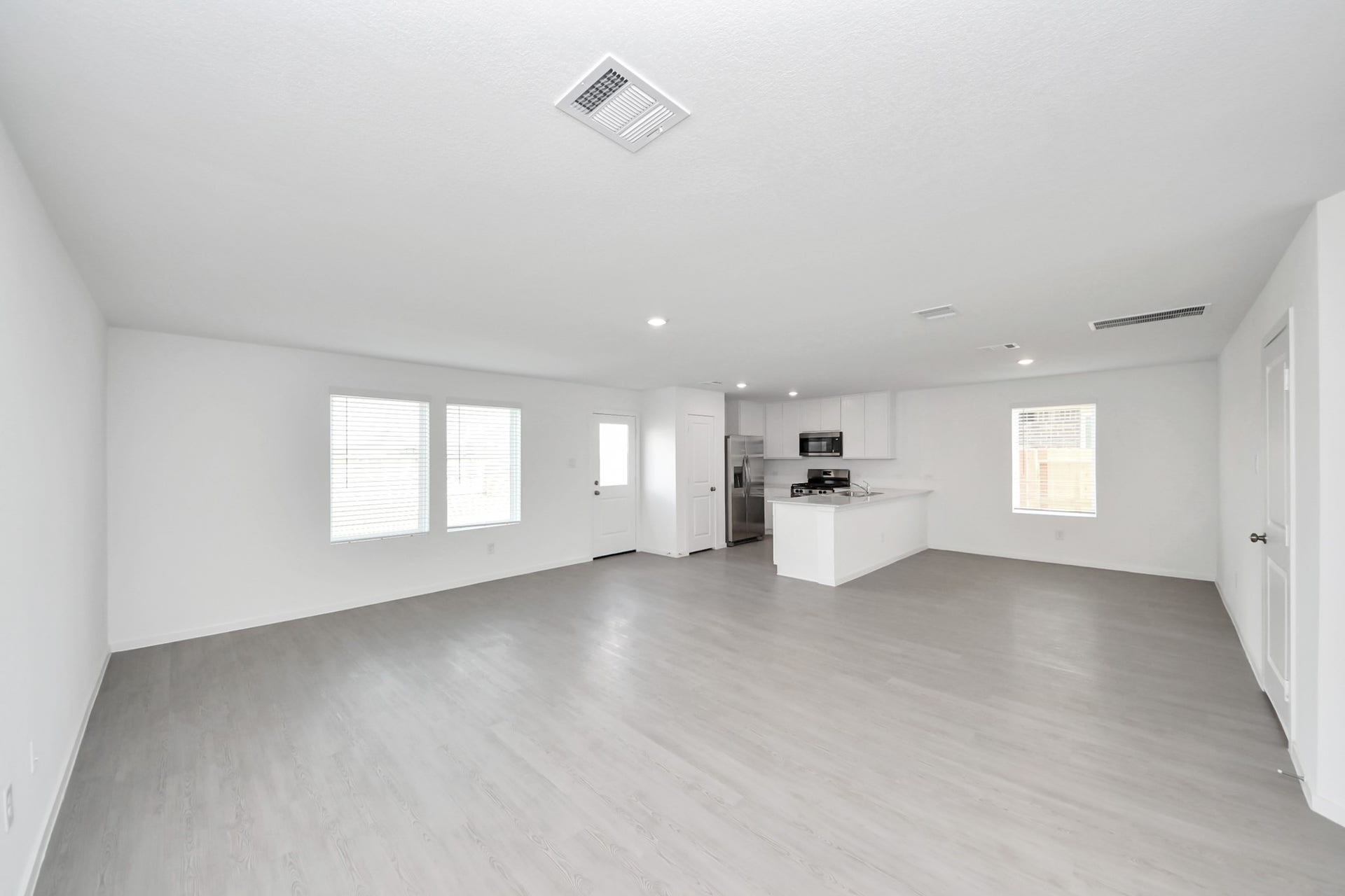 1631 Windrose Bend, Angleton, TX 77515 1631 Windrose Bend, Angleton, TX 77515