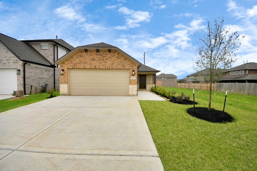 Property photo for 18531 Athena Flower Drive, Fresno, TX