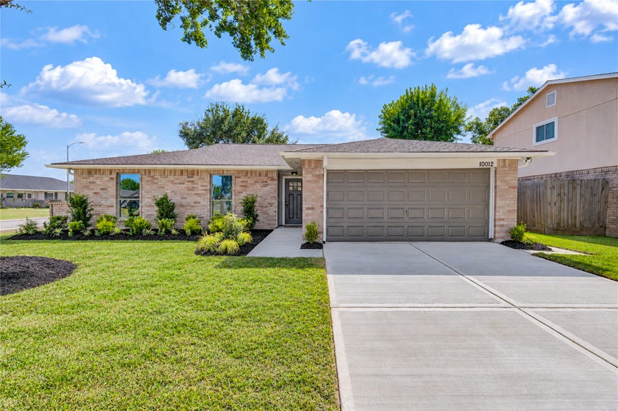 Property photo for 10012 Hummingbird Street, La Porte, TX