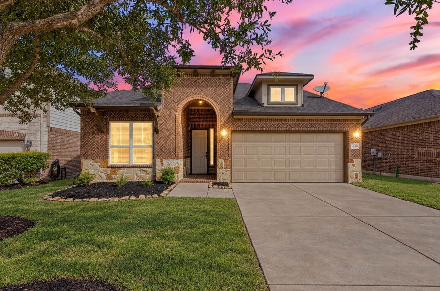 Property photo for 15630 Windsor Bluff Drive, Cypress, TX