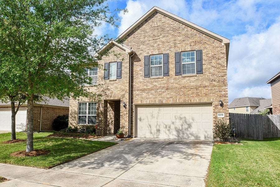 Property photo for 5219 Lineage Drive, Katy, TX