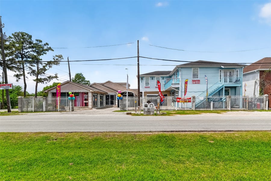 Property photo for 530 Frankie Street, #1, Houston, TX