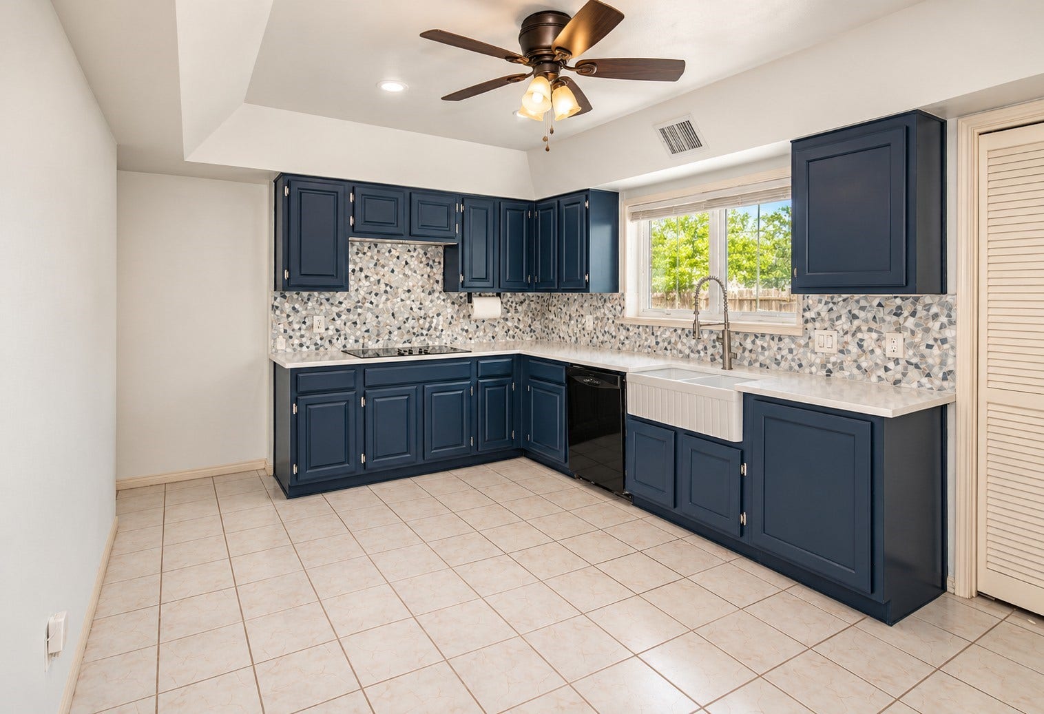 607 Tramwood Drive, Missouri City, TX 77489