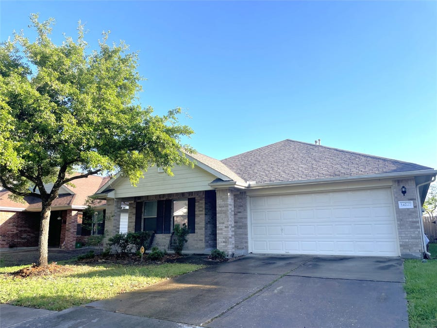 Property photo for 14227 Willow Mountain Lane, Houston, TX