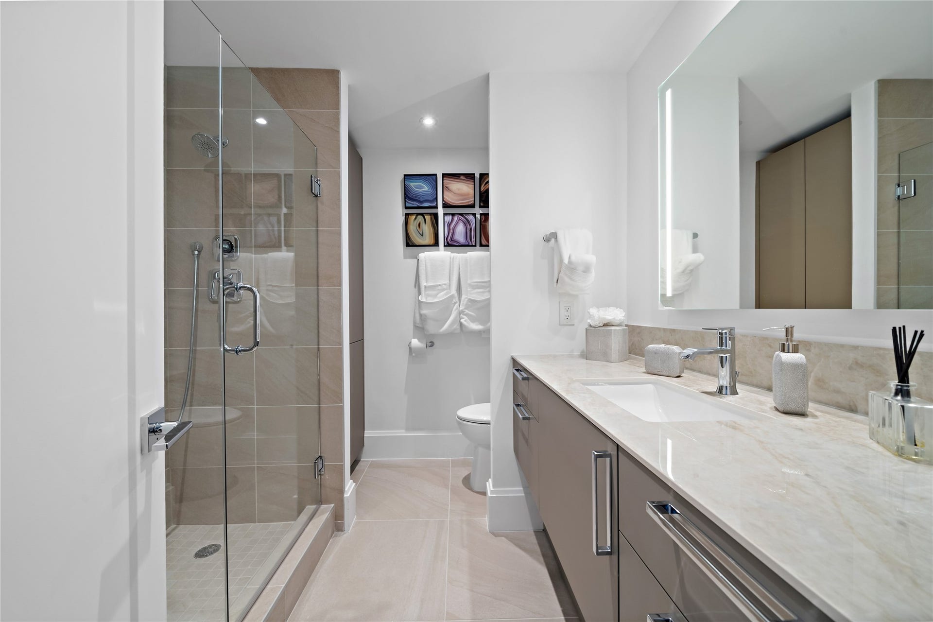 1701 Hermann Drive, #24B, Houston, TX 77004 1701 Hermann Drive, #24B, Houston, TX 77004