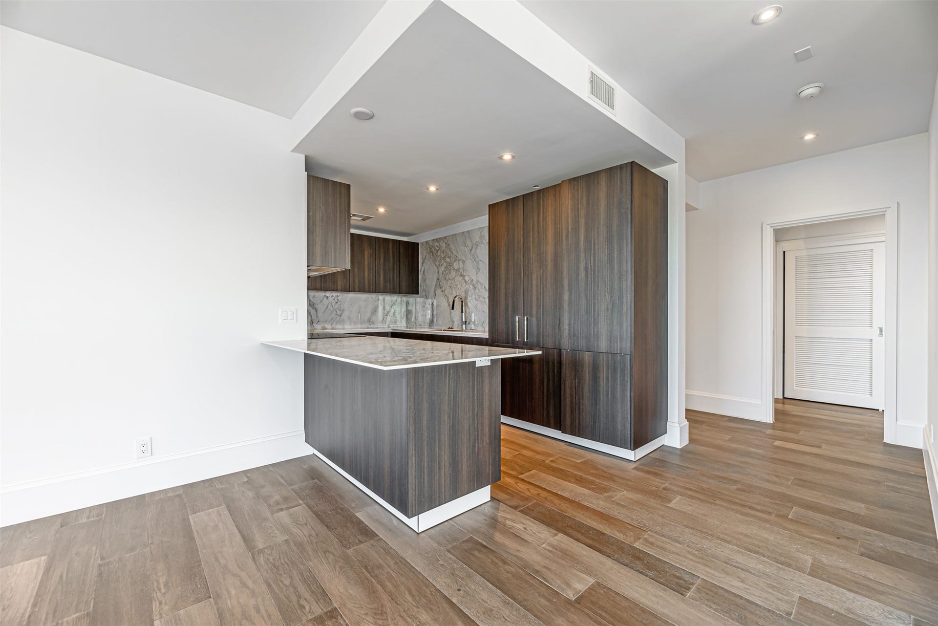 1701 Hermann Drive, #24B, Houston, TX 77004 1701 Hermann Drive, #24B, Houston, TX 77004