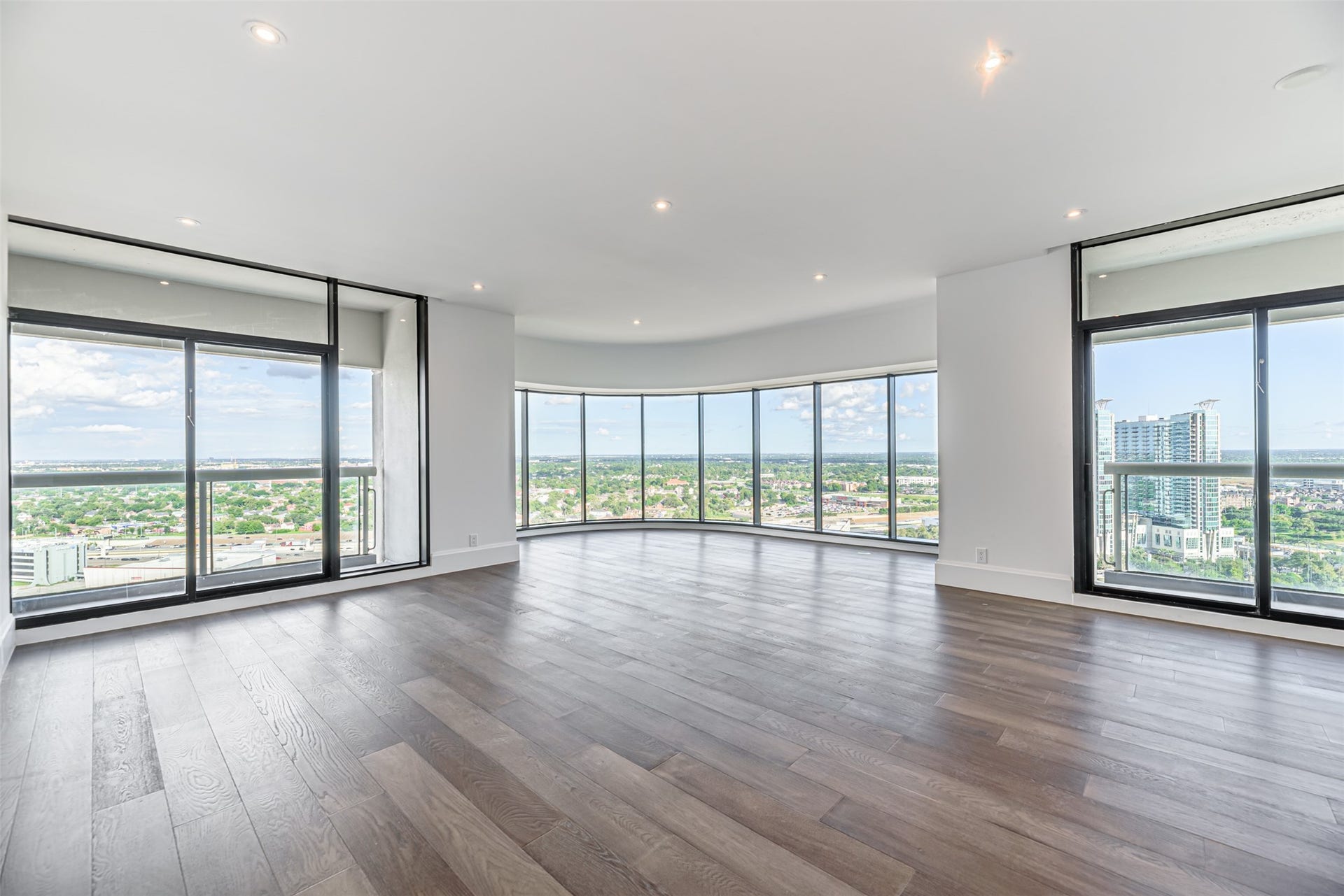 1701 Hermann Drive, #24B, Houston, TX 77004 1701 Hermann Drive, #24B, Houston, TX 77004