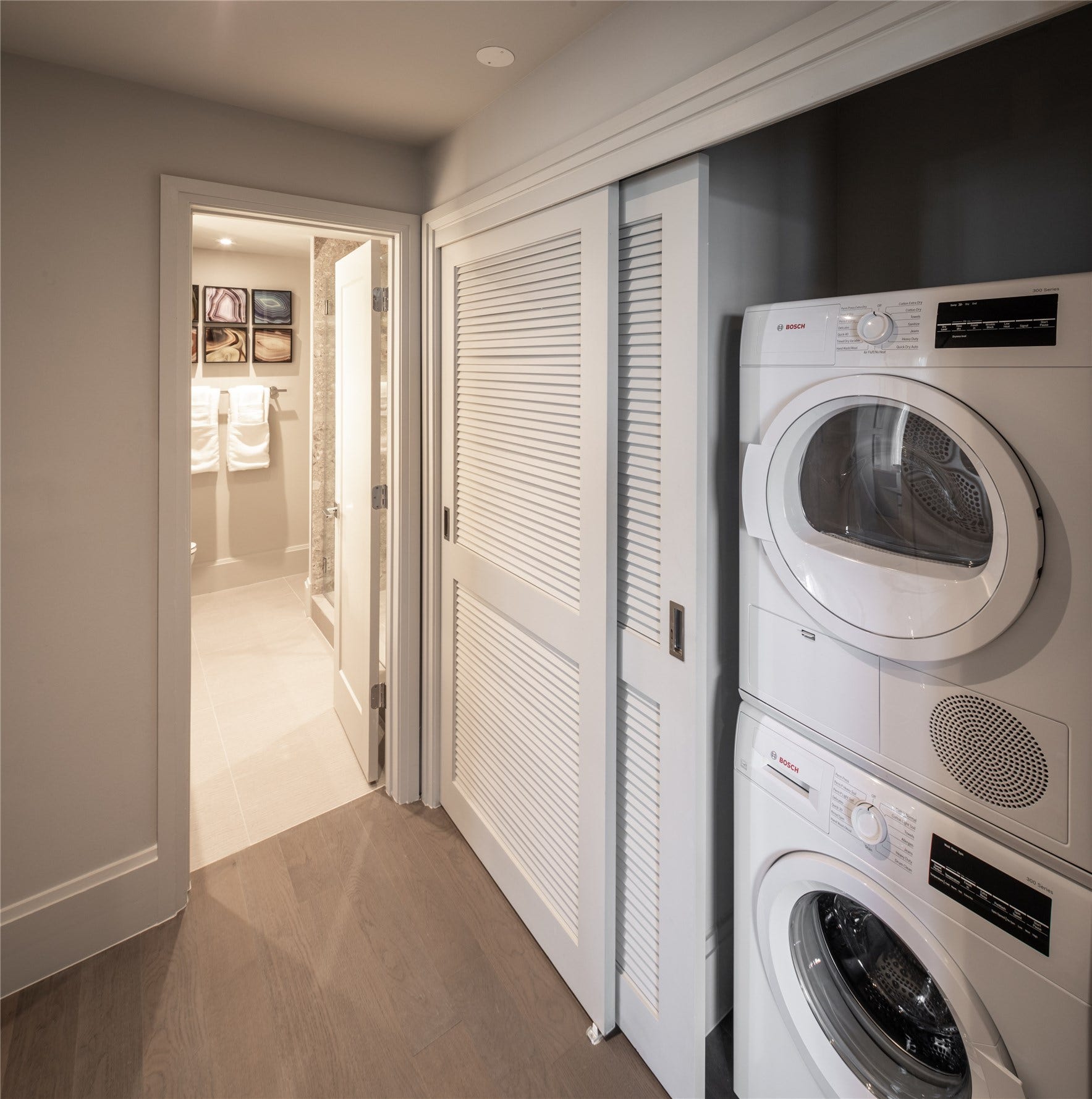 1701 Hermann Drive, #24B, Houston, TX 77004 Bosh full capacity washer and dryer are included in every unit.