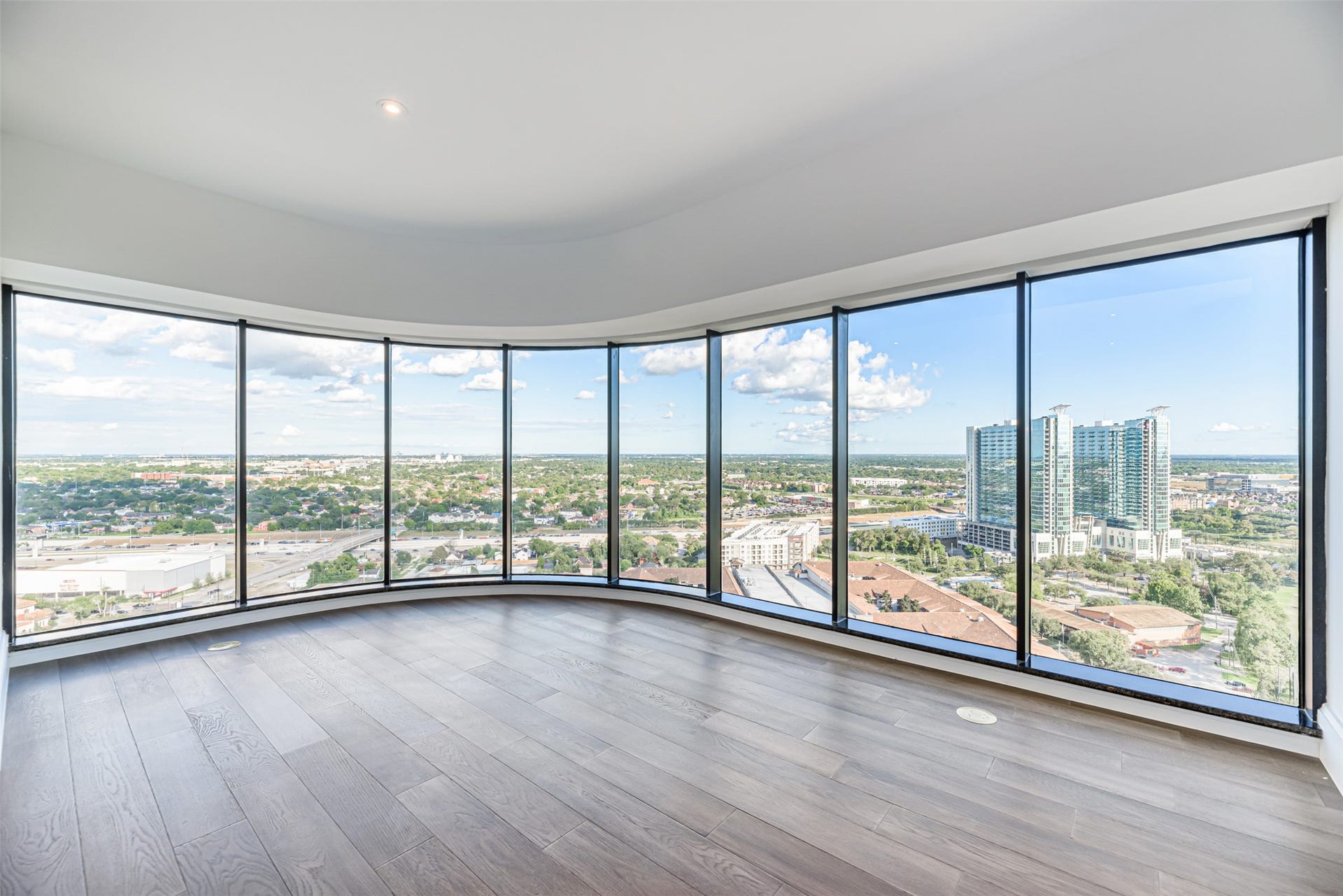 1701 Hermann Drive, #24B, Houston, TX 77004 1701 Hermann Drive, #24B, Houston, TX 77004