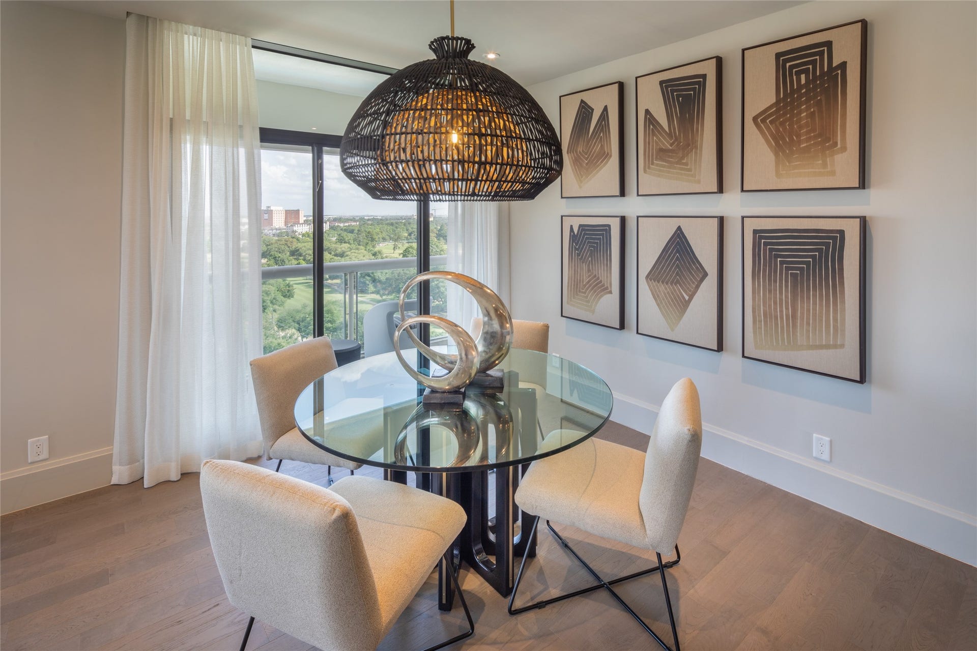 1701 Hermann Drive, #24B, Houston, TX 77004 1701 Hermann Drive, #24B, Houston, TX 77004