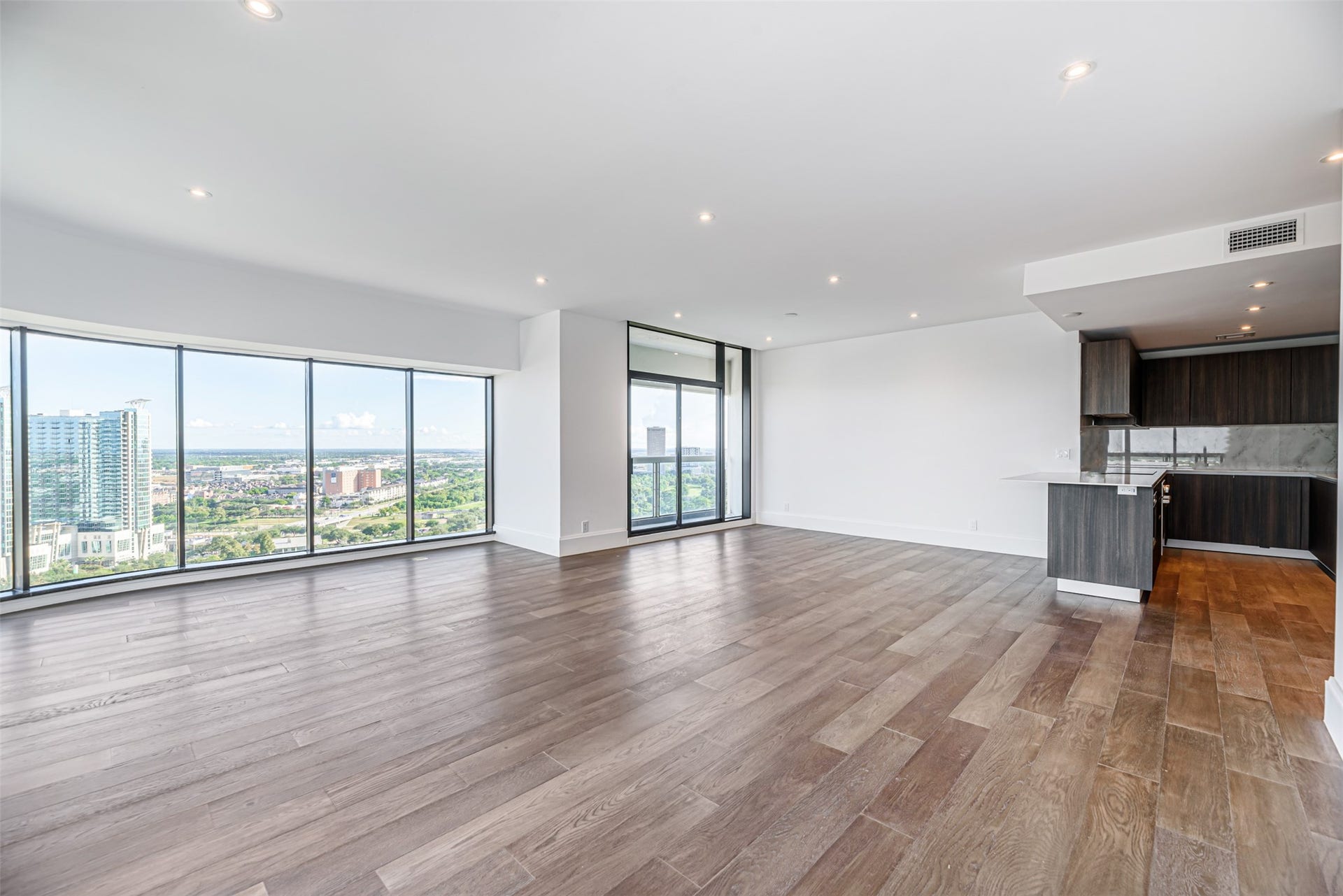 1701 Hermann Drive, #24B, Houston, TX 77004 1701 Hermann Drive, #24B, Houston, TX 77004