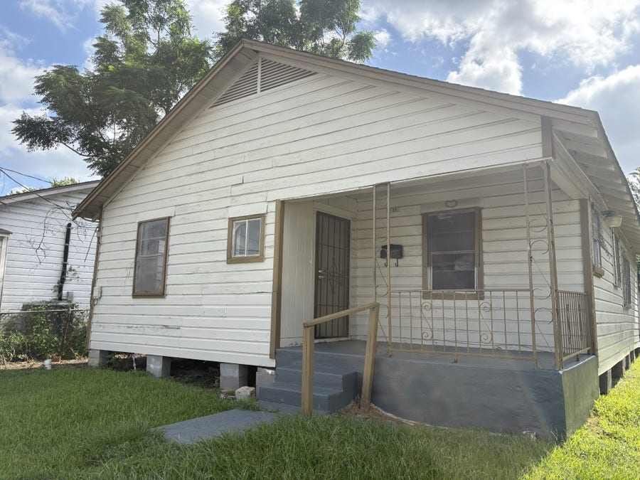 Property photo for 1418 Bringhurst Street, Houston, TX
