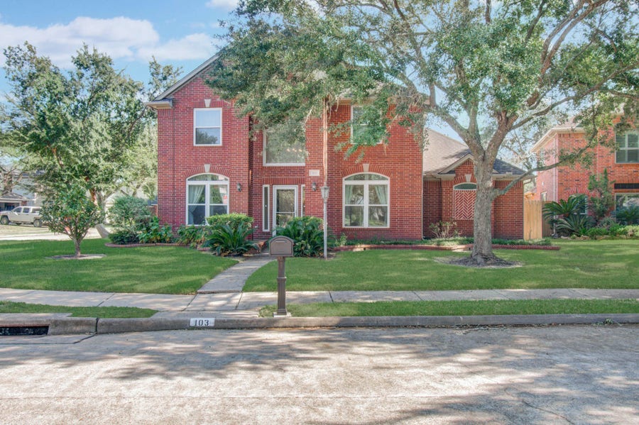 Property photo for 103 Esplanade Place, Stafford, TX