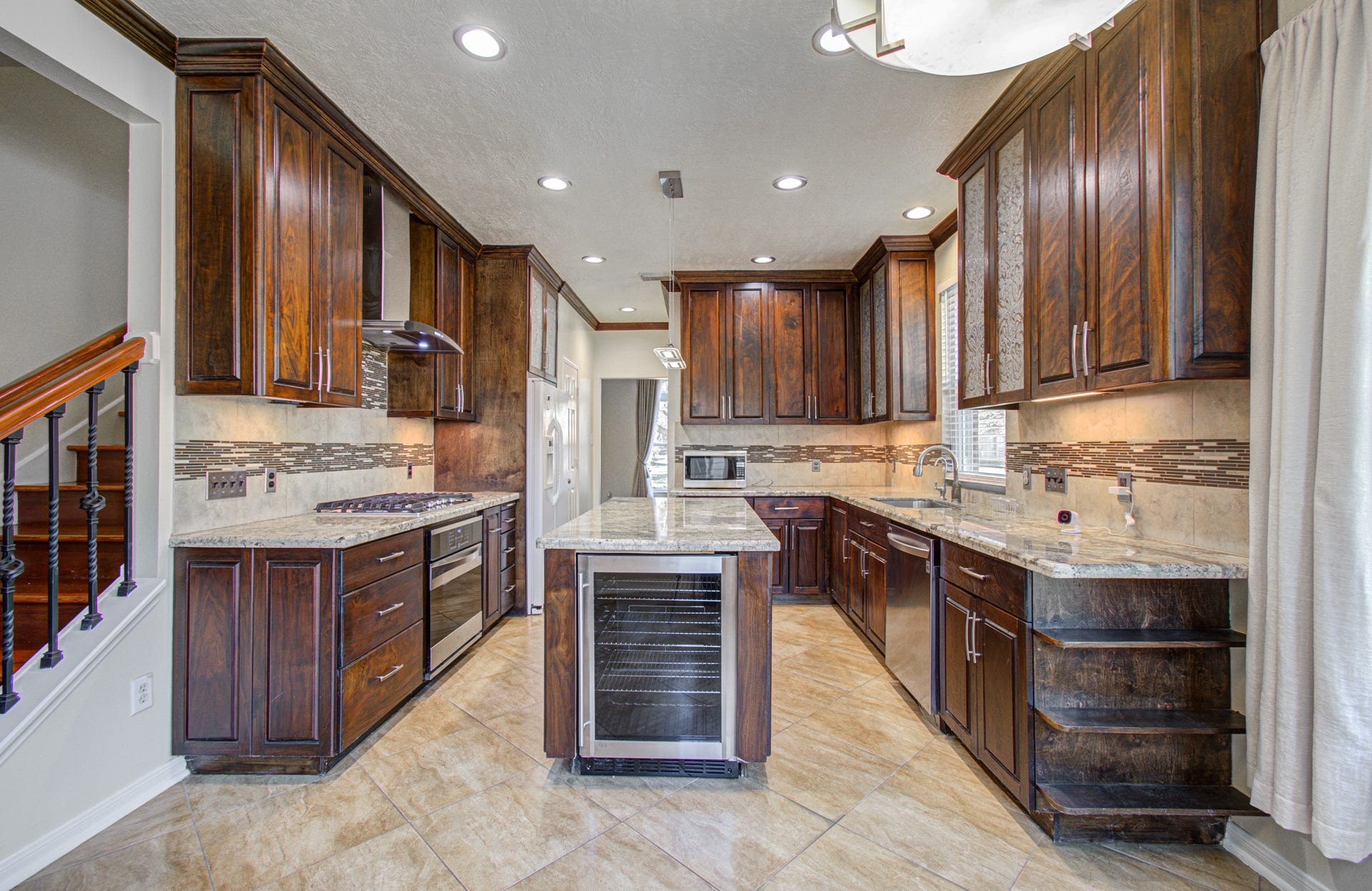 103 Esplanade Place, Stafford, TX 77477