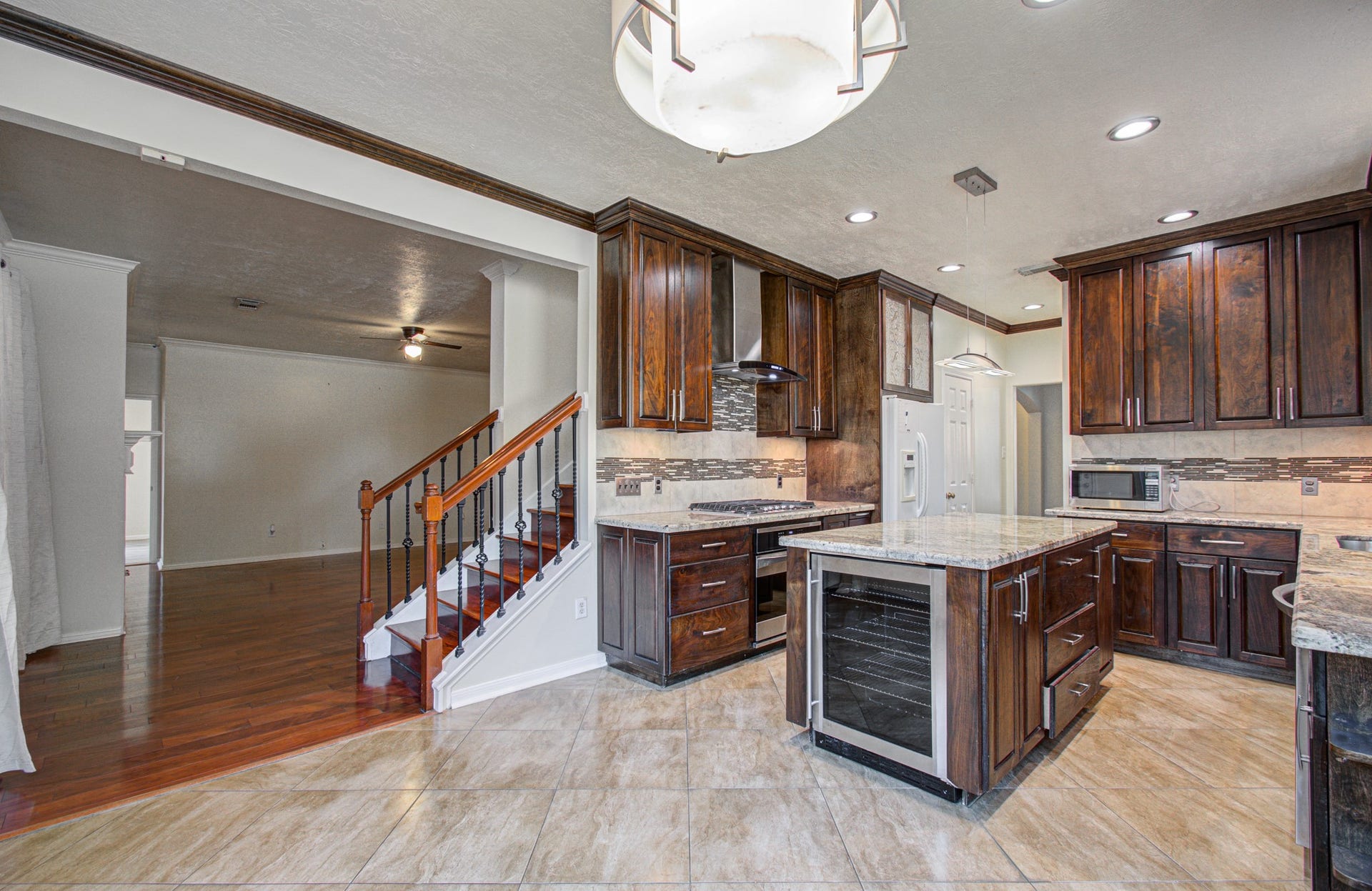 103 Esplanade Place, Stafford, TX 77477