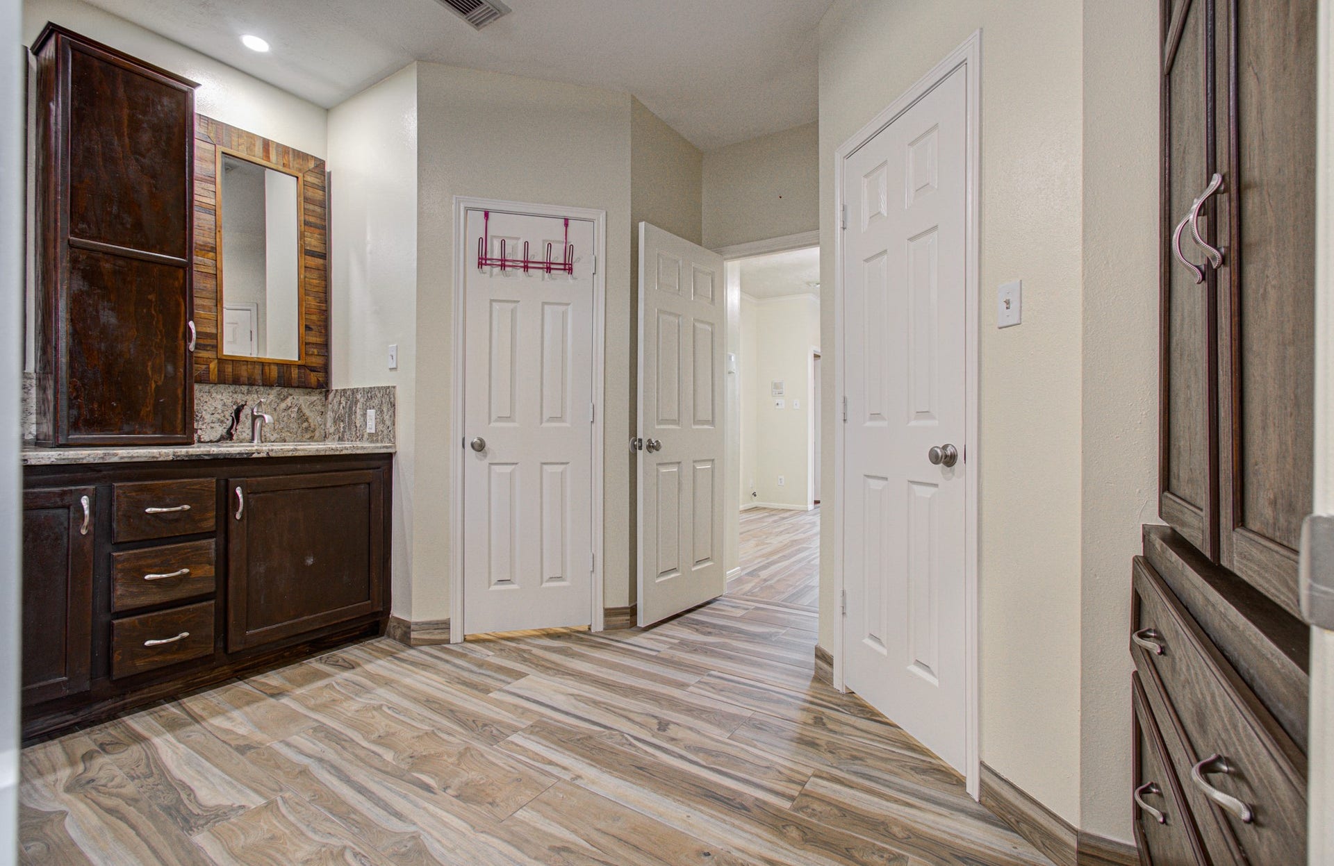 103 Esplanade Place, Stafford, TX 77477