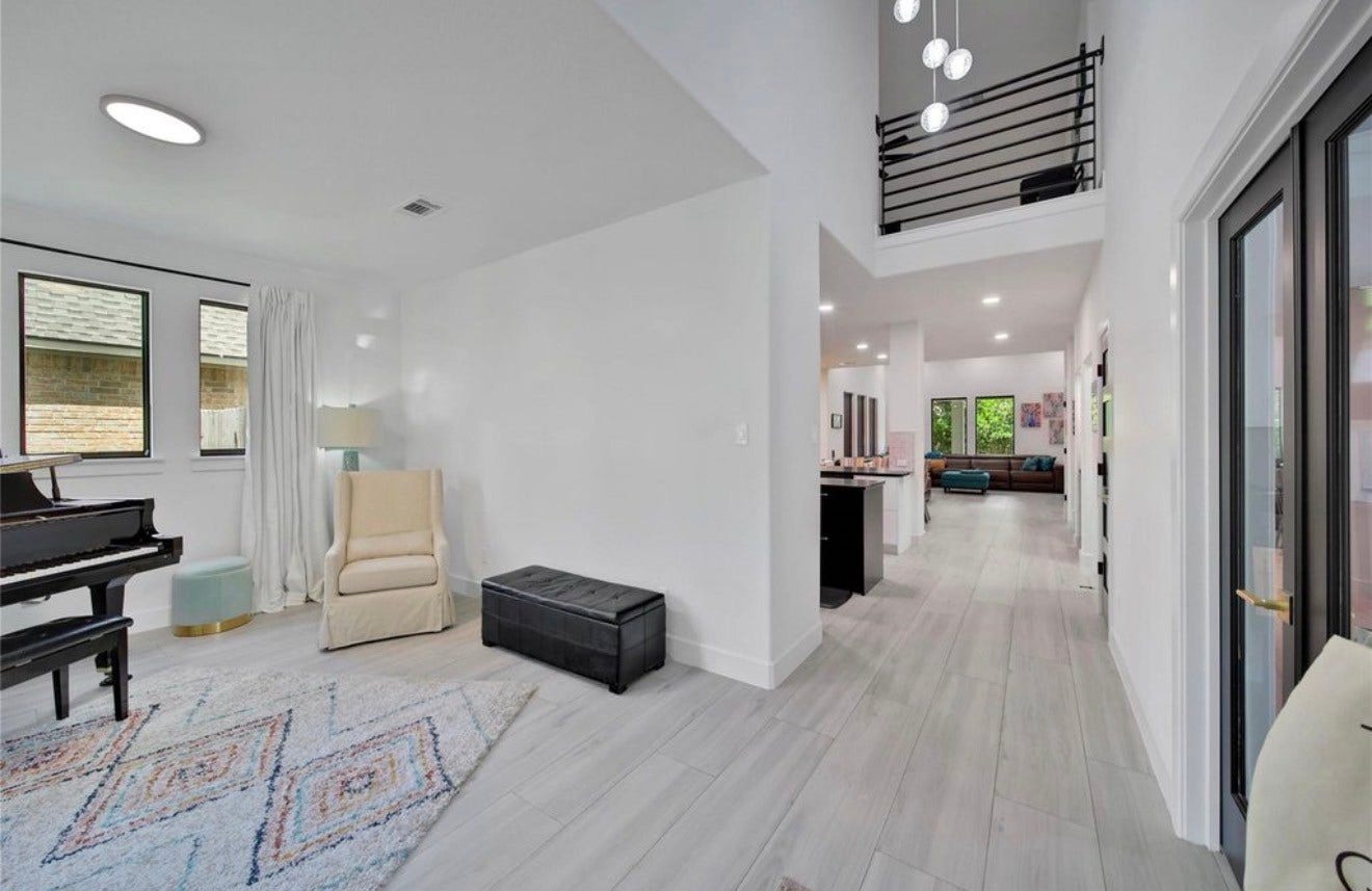 142 Pronghorn Place, Montgomery, TX 77316 Entry / Foyer