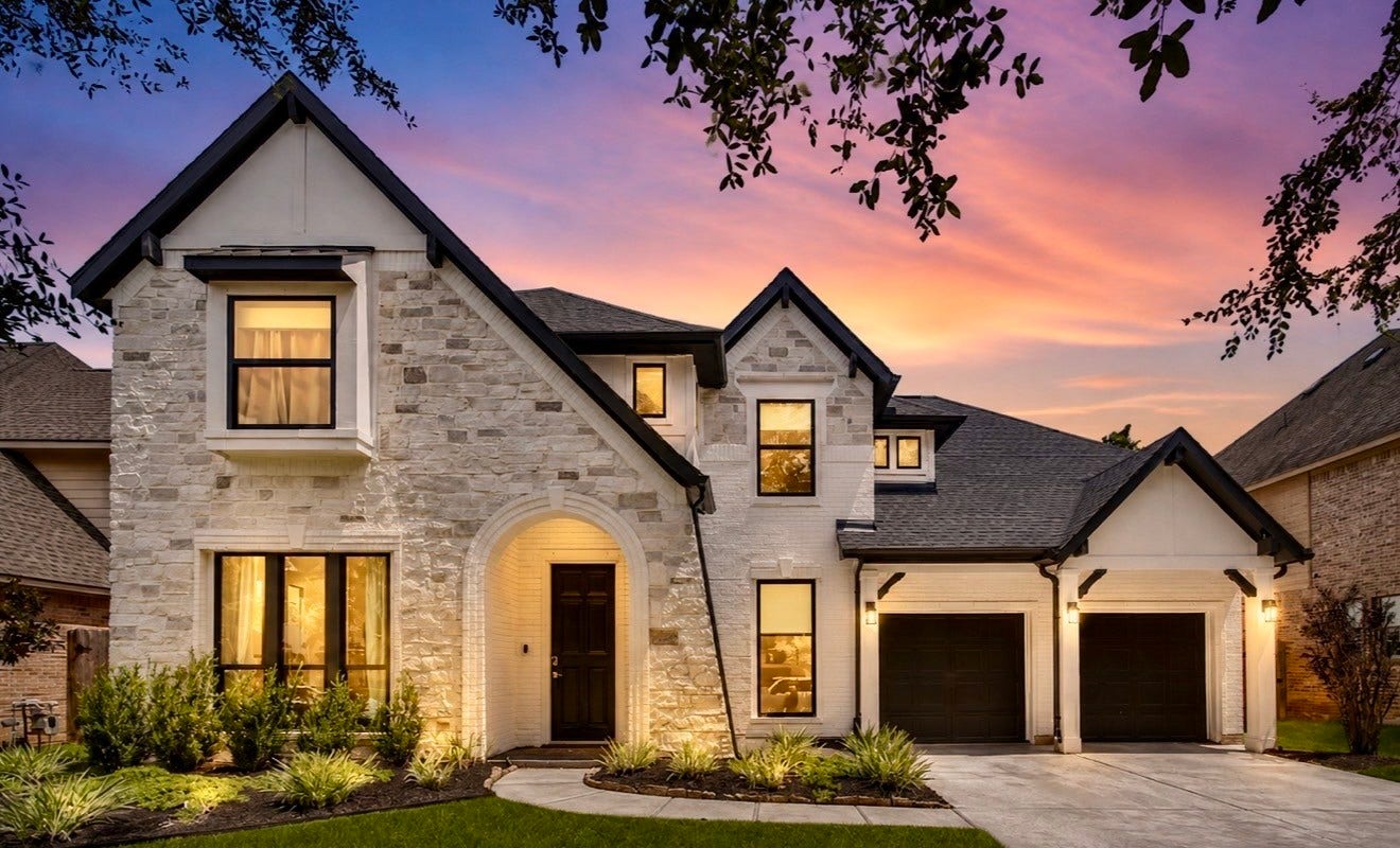142 Pronghorn Place, Montgomery, TX 77316 Everything on this home was made new in 2022. Hone furnishings available for purchase, with the exception of grand piano.