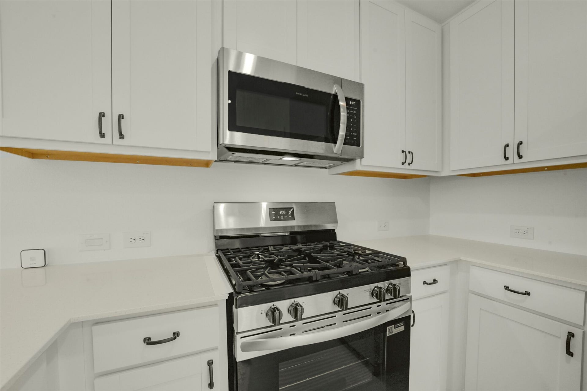 911 Lago Laceno Lane, Huffman, TX 77336 911 Lago Laceno Lane, Huffman, TX 77336