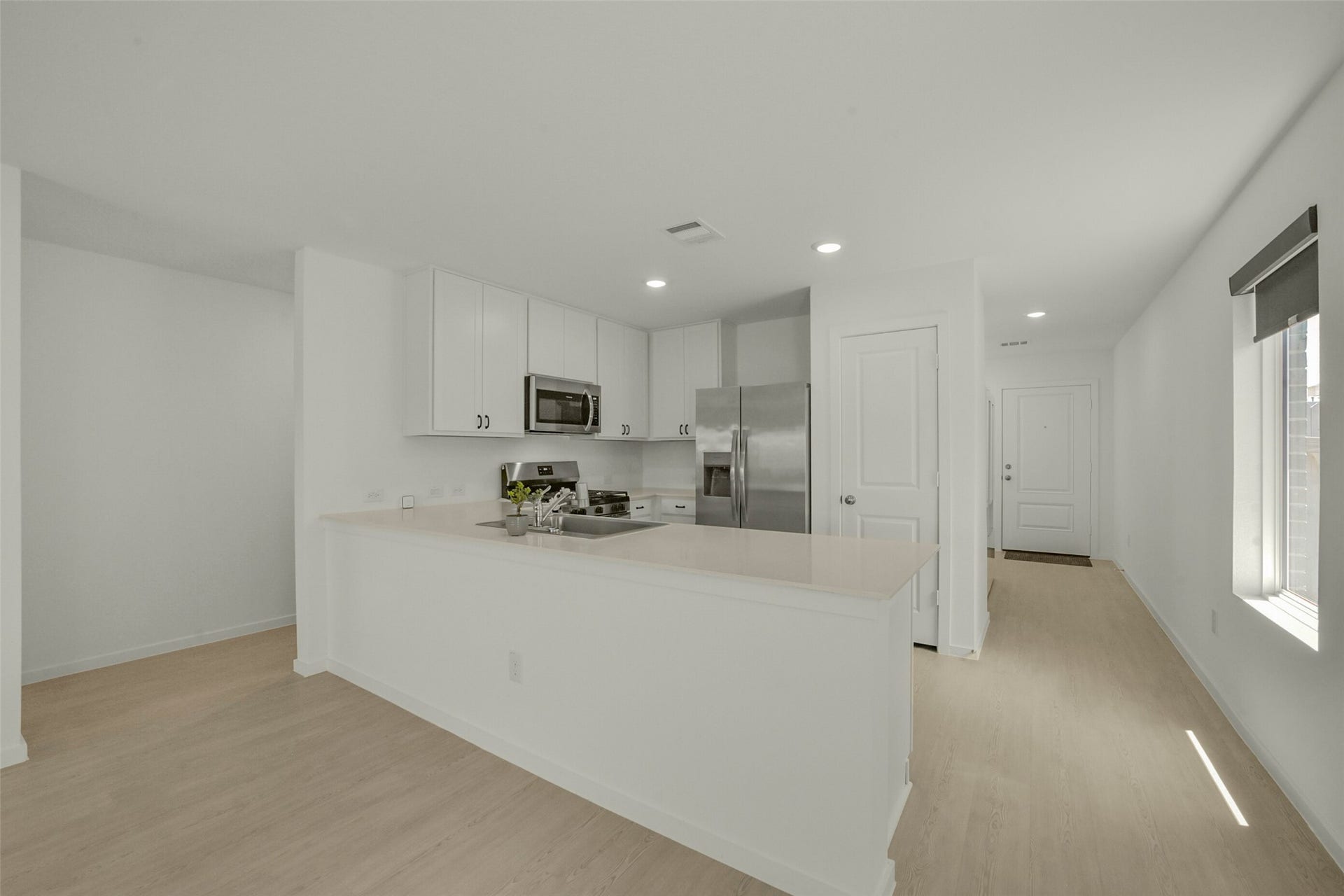 911 Lago Laceno Lane, Huffman, TX 77336 911 Lago Laceno Lane, Huffman, TX 77336