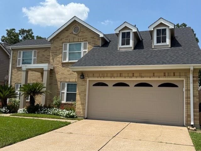 1018 Wentworth Drive, Pearland, TX 77584