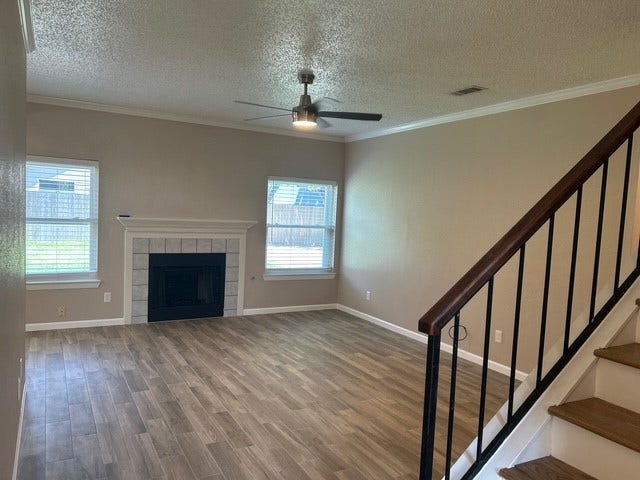 1018 Wentworth Drive, Pearland, TX 77584