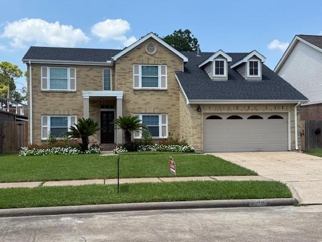 Property photo for 1018 Wentworth Drive, Pearland, TX