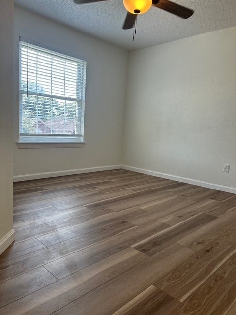 1018 Wentworth Drive, Pearland, TX 77584