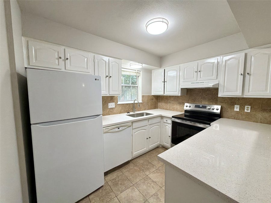 Property photo for 857 Wax Myrtle Lane, Houston, TX