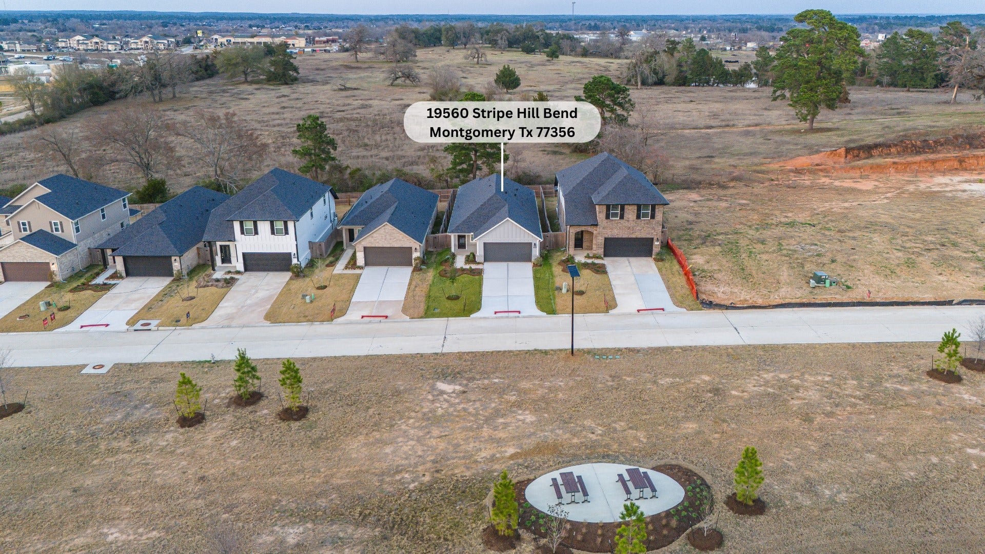 19560 Stripe Hill Bend, Montgomery, TX 77316 Amazing aerial shot of this gorgeous Beazer home in the Montgomery Ridge community.