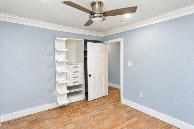 658 Sulphur Street, Houston, TX 77034 658 Sulphur Street, Houston, TX 77034