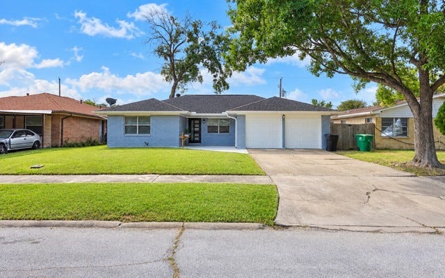 658 Sulphur Street, Houston, TX 77034 658 Sulphur Street, Houston, TX 77034