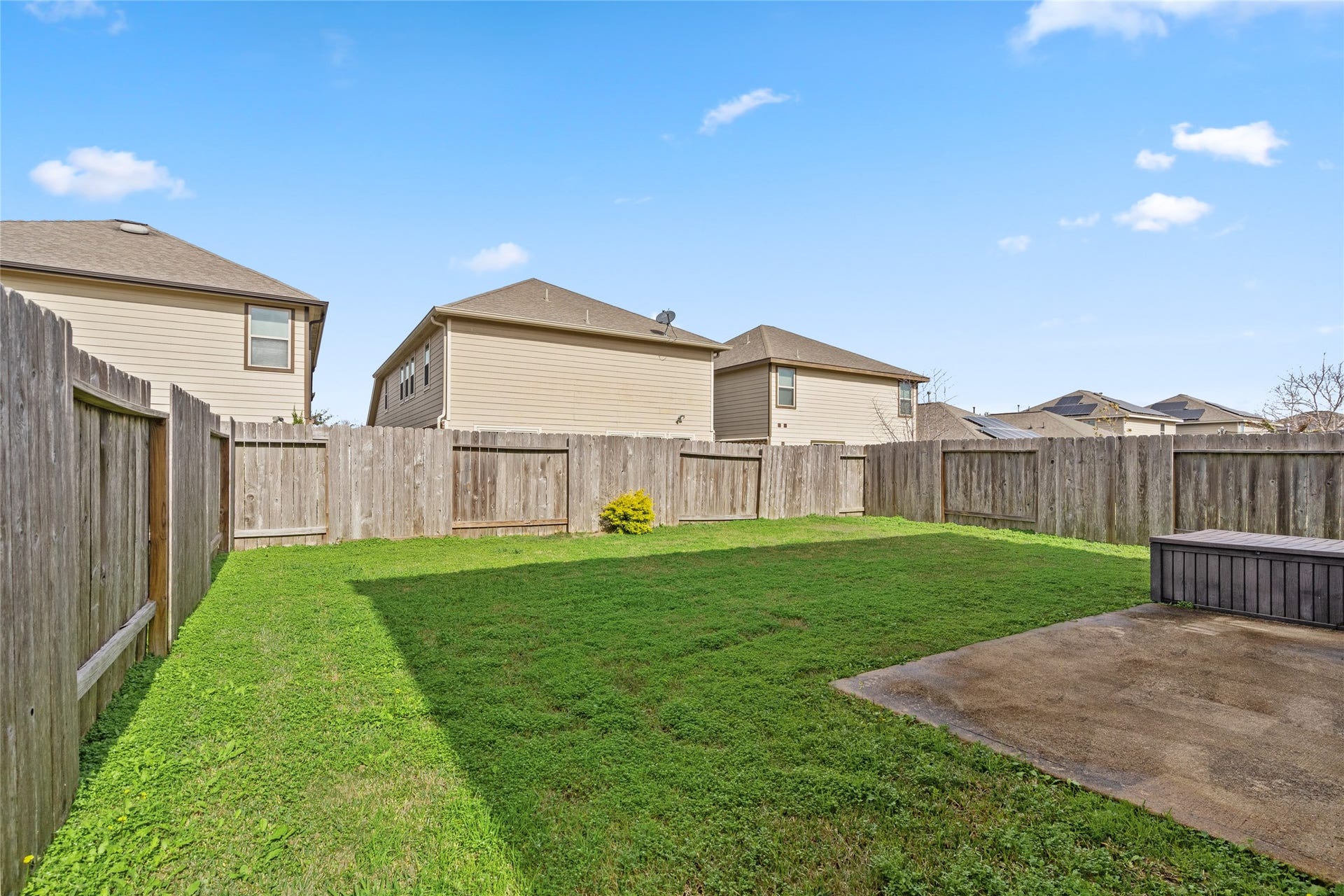 3058 Hawthorne Glen Lane, Dickinson, TX 77539 Spacious Backyard