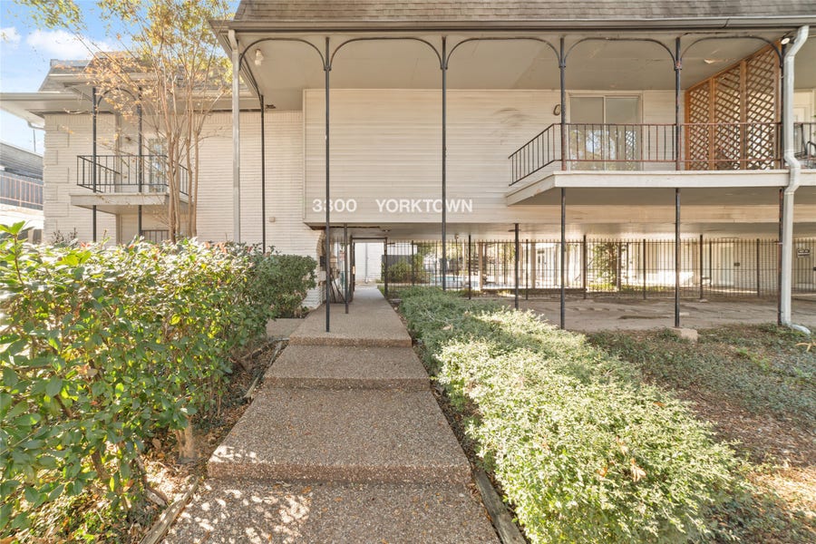 Property photo for 3300 Yorktown Street, #26, Houston, TX